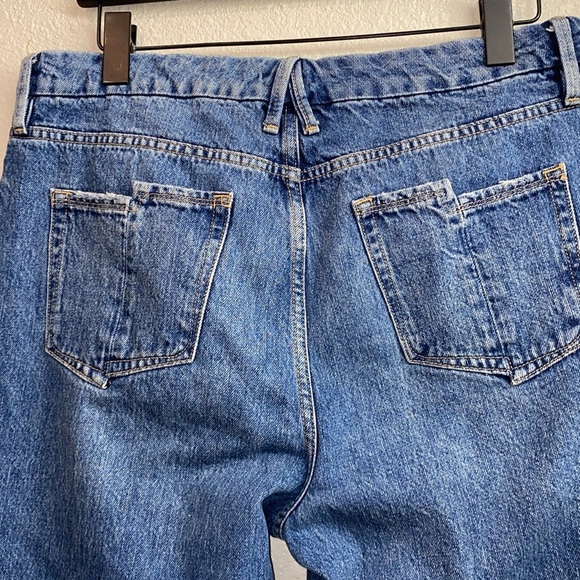 GOOD AMERICAN Good Vintage High Rise Straight Leg Jeans Indigo043 Distressed 15 - Picture 6 of 13